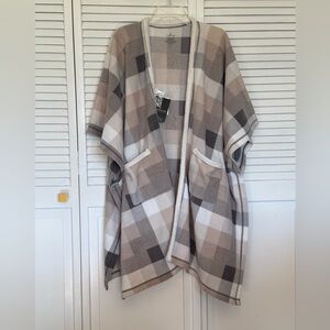 Cuddl Duds Tan/Brown/Gray Plaid Open Front Capelet S/M   NWT